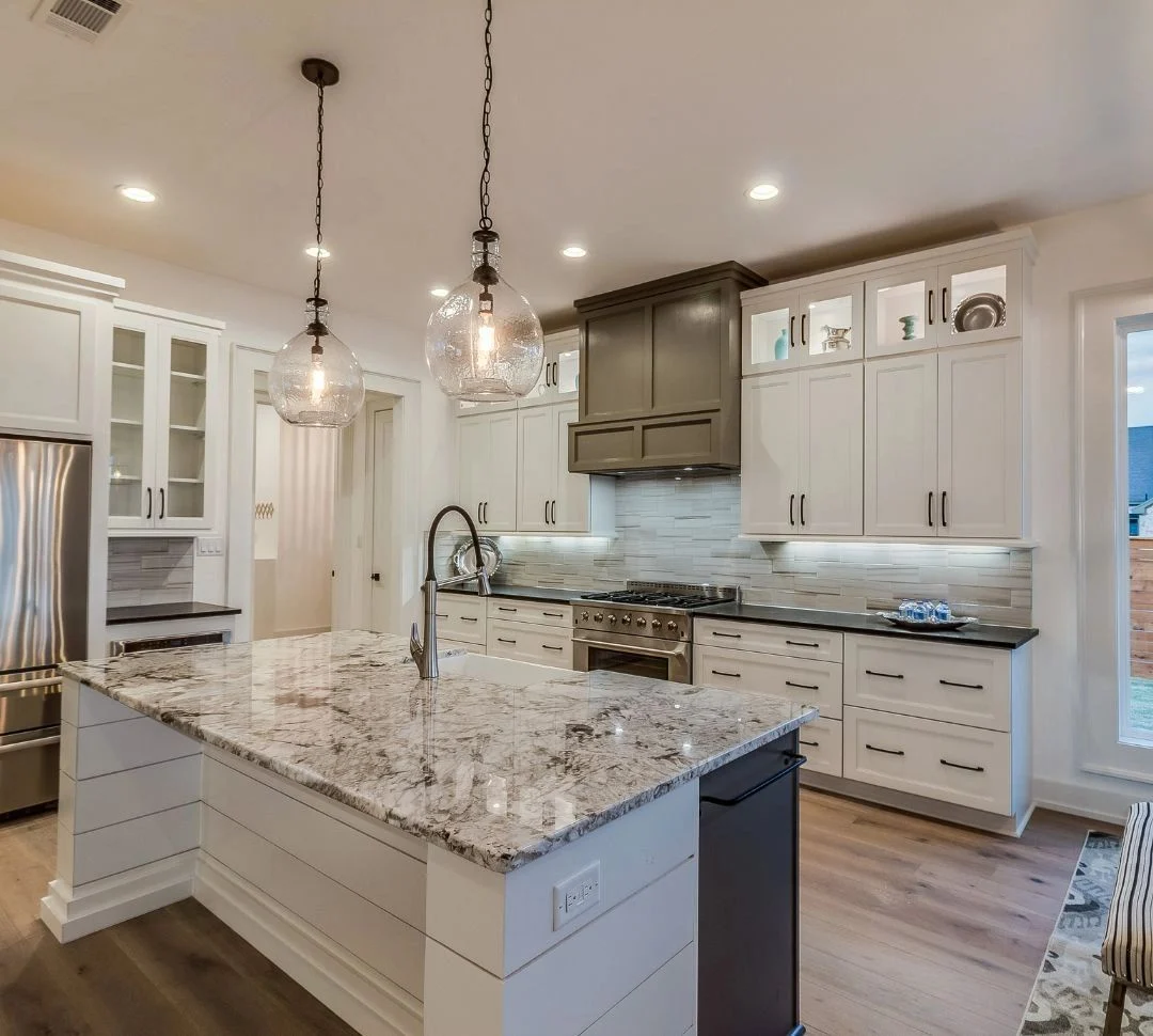 White quartz countertop in a Jonesboro new build kitchen